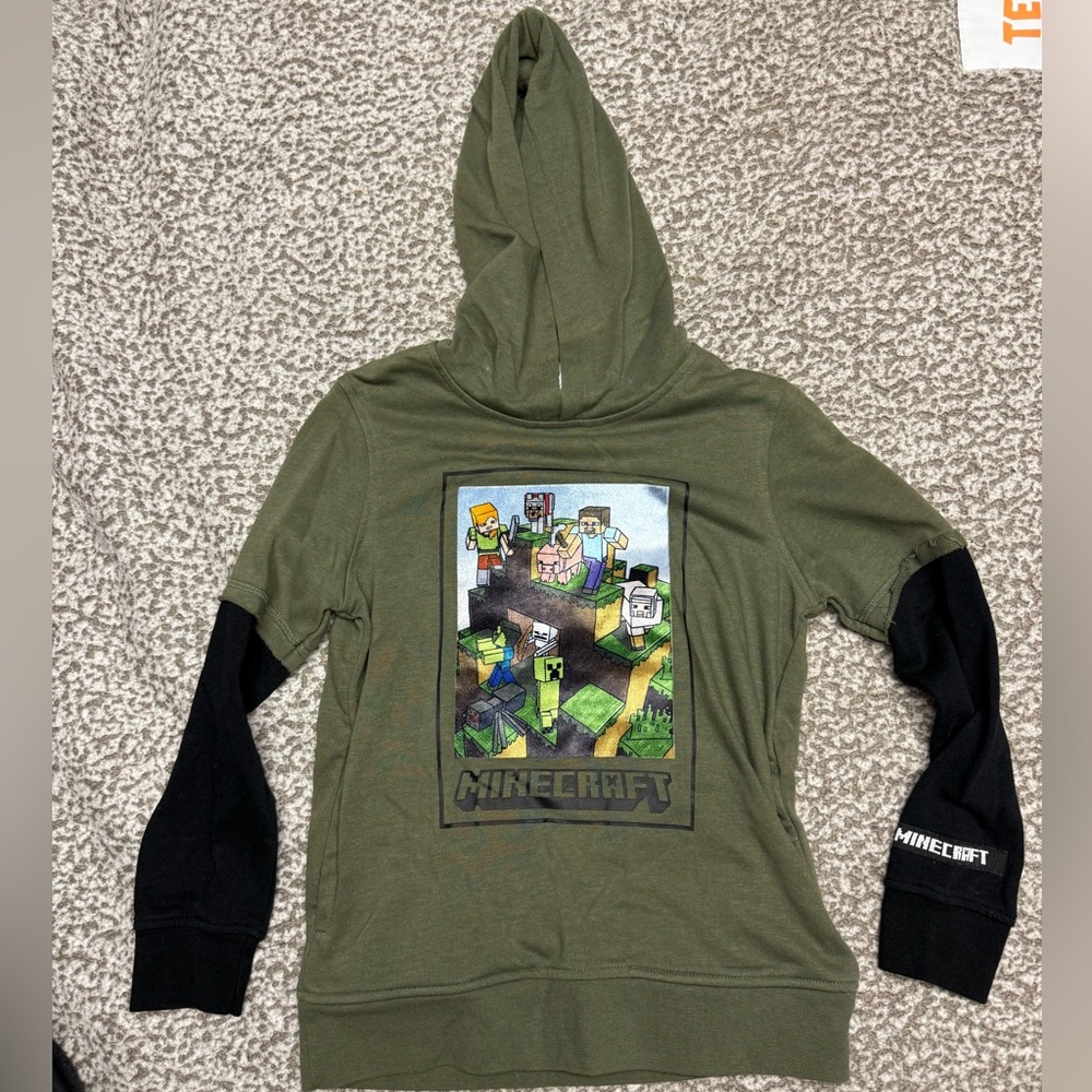 Minecraft long Sleeve t-shirt.